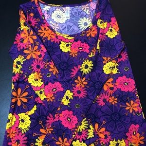 LuLaRoe Lynnae Shirt